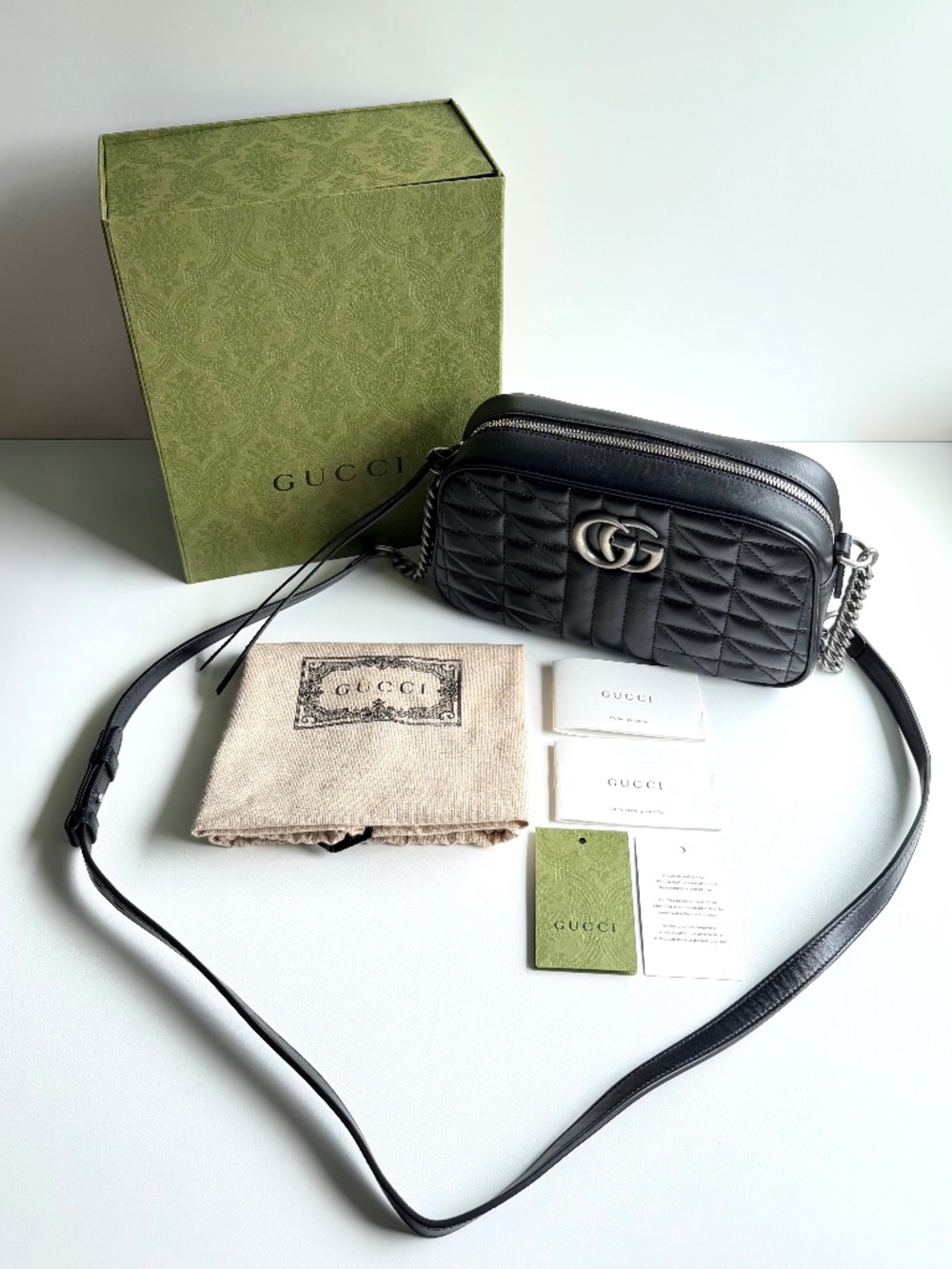 Gucci GG Marmont Small Shoulder Bag